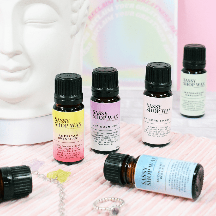 Essential Oil vs Fragrance oil - Sassy Scents