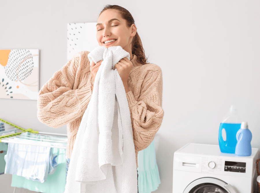 How to Get the Damp Smell Out of Clothes - Sassy Scents
